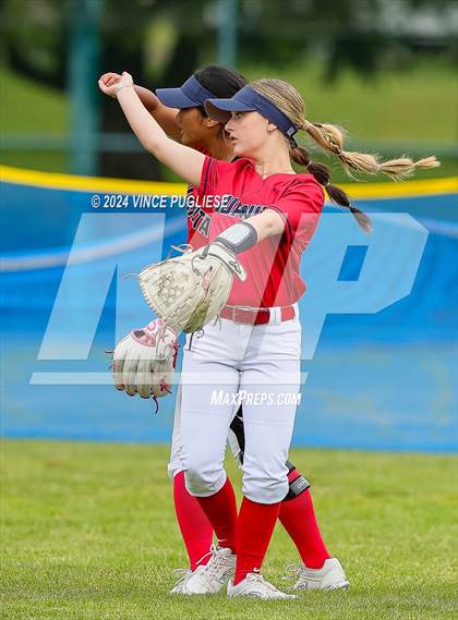 Thumbnail 1 in Seattle Prep @ Juanita (WIAA State Championships Round 2) photogallery.