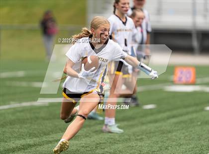 Thumbnail 1 in Green Mountain @ Golden photogallery.