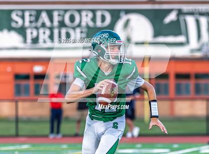 Thumbnail 2 in Cold Spring Harbor @ Seaford  photogallery.