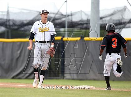 Thumbnail 2 in Ferris vs Crandall photogallery.