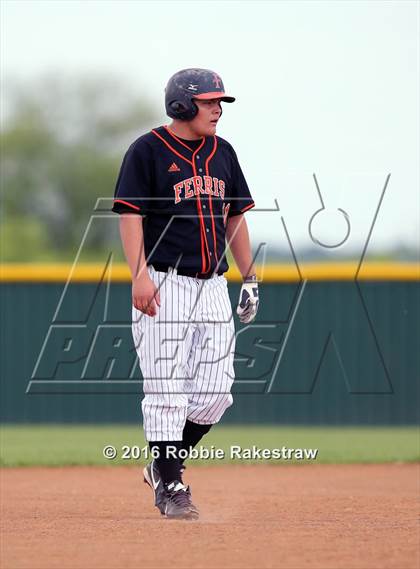 Thumbnail 2 in Ferris vs Crandall photogallery.