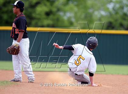 Thumbnail 1 in Ferris vs Crandall photogallery.