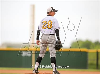 Thumbnail 2 in Ferris vs Crandall photogallery.