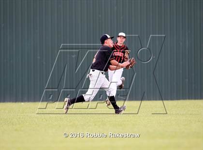 Thumbnail 2 in Ferris vs Crandall photogallery.