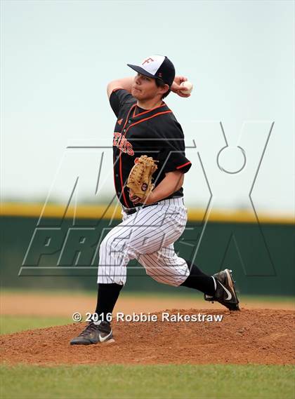 Thumbnail 2 in Ferris vs Crandall photogallery.