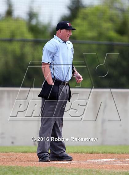 Thumbnail 2 in Ferris vs Crandall photogallery.