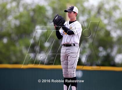 Thumbnail 3 in Ferris vs Crandall photogallery.