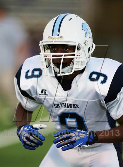 Thumbnail 3 in Salpointe Catholic vs. Deer Valley (AIA D2 Semifinal) photogallery.