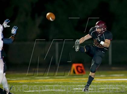Thumbnail 3 in Salpointe Catholic vs. Deer Valley (AIA D2 Semifinal) photogallery.