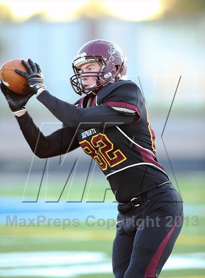 Thumbnail 3 in Salpointe Catholic vs. Deer Valley (AIA D2 Semifinal) photogallery.