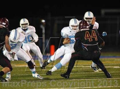 Thumbnail 3 in Salpointe Catholic vs. Deer Valley (AIA D2 Semifinal) photogallery.