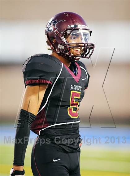 Thumbnail 2 in Salpointe Catholic vs. Deer Valley (AIA D2 Semifinal) photogallery.