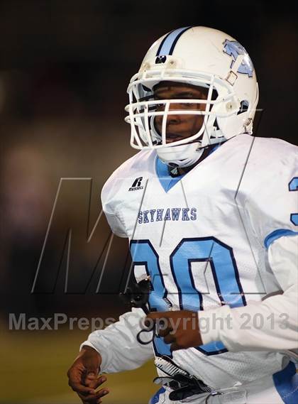 Thumbnail 2 in Salpointe Catholic vs. Deer Valley (AIA D2 Semifinal) photogallery.