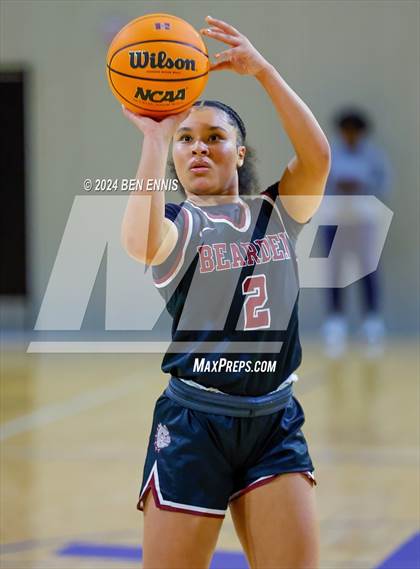 Thumbnail 2 in Hillgrove vs. Bearden (She Got Game Classic) photogallery.