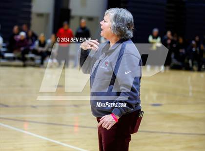 Thumbnail 3 in Hillgrove vs. Bearden (She Got Game Classic) photogallery.