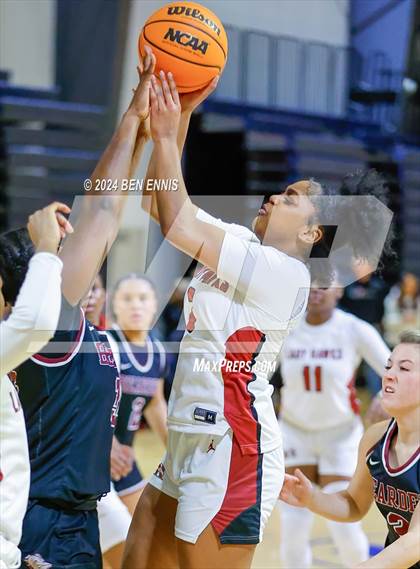 Thumbnail 3 in Hillgrove vs. Bearden (She Got Game Classic) photogallery.