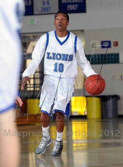 Thumbnail 2 in Malibu vs. Cathedral City (MaxPreps Holiday Classic) photogallery.