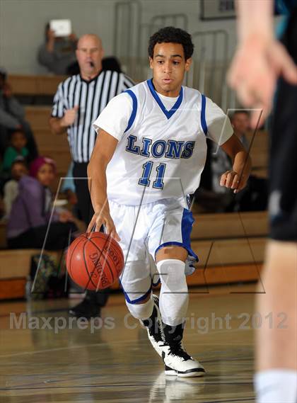 Thumbnail 2 in Malibu vs. Cathedral City (MaxPreps Holiday Classic) photogallery.