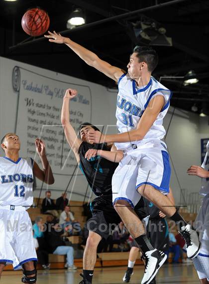 Thumbnail 2 in Malibu vs. Cathedral City (MaxPreps Holiday Classic) photogallery.