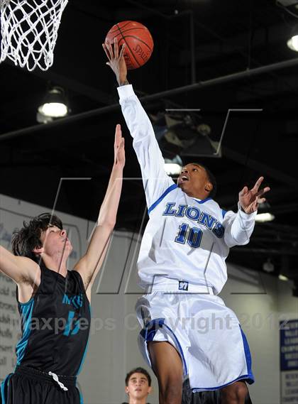 Thumbnail 3 in Malibu vs. Cathedral City (MaxPreps Holiday Classic) photogallery.