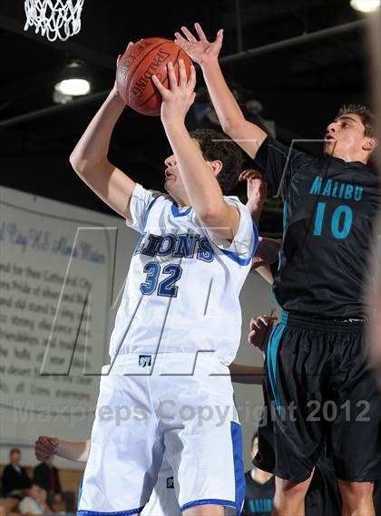 Thumbnail 2 in Malibu vs. Cathedral City (MaxPreps Holiday Classic) photogallery.