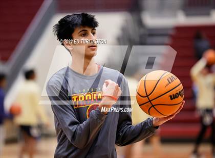 Thumbnail 3 in Sprayberry @ Lassiter photogallery.