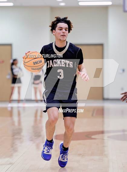 Thumbnail 3 in Sprayberry @ Lassiter photogallery.