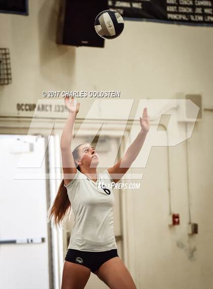 Thumbnail 3 in Oak Park @ Camarillo photogallery.