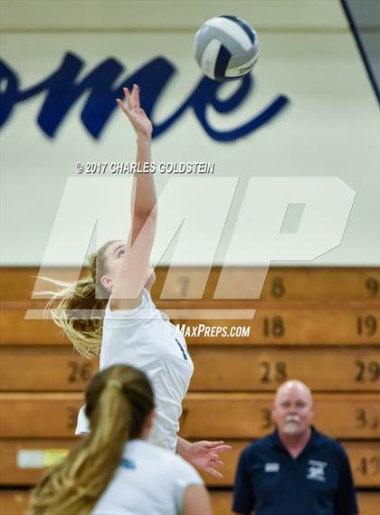 Thumbnail 3 in Oak Park @ Camarillo photogallery.