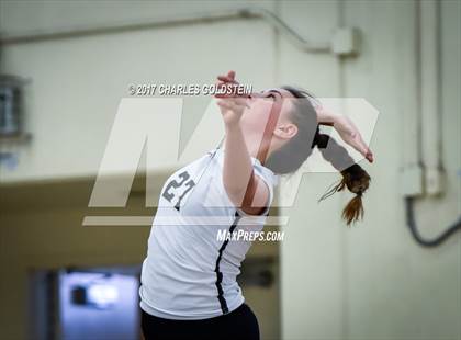 Thumbnail 2 in Oak Park @ Camarillo photogallery.