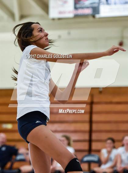 Thumbnail 1 in Oak Park @ Camarillo photogallery.