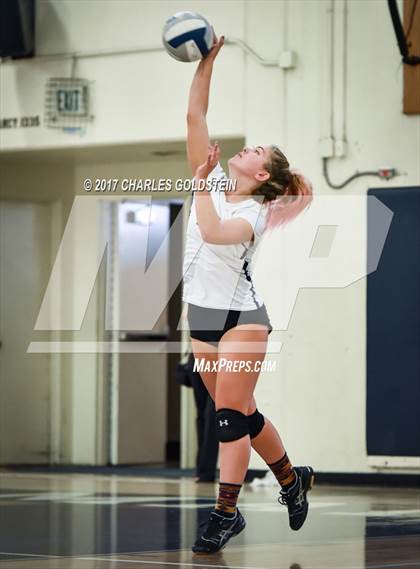 Thumbnail 1 in Oak Park @ Camarillo photogallery.