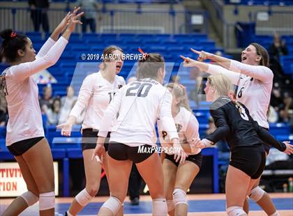 Thumbnail 2 in Jonesboro vs. Greenwood (AAA 5A Semifinal) photogallery.