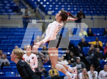 Thumbnail 2 in Jonesboro vs. Greenwood (AAA 5A Semifinal) photogallery.