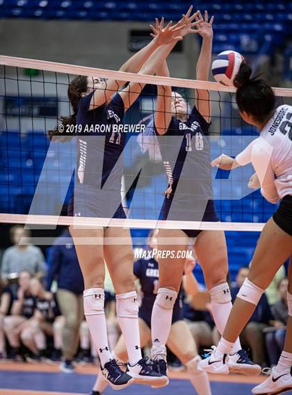 Thumbnail 2 in Jonesboro vs. Greenwood (AAA 5A Semifinal) photogallery.