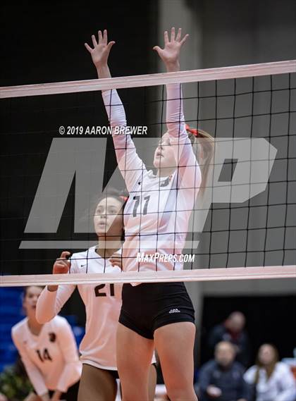 Thumbnail 3 in Jonesboro vs. Greenwood (AAA 5A Semifinal) photogallery.