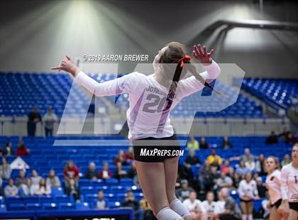 Thumbnail 2 in Jonesboro vs. Greenwood (AAA 5A Semifinal) photogallery.