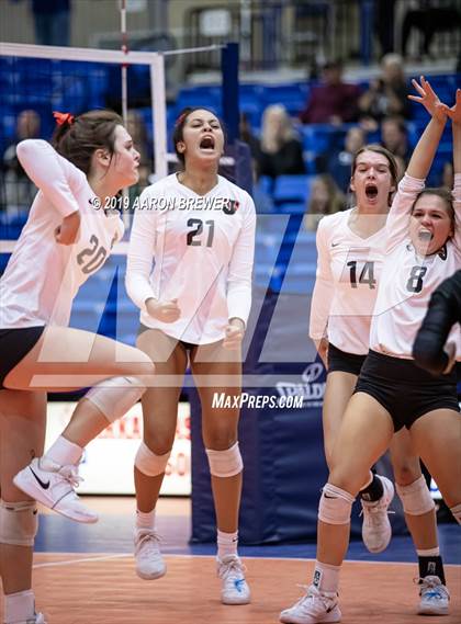 Thumbnail 1 in Jonesboro vs. Greenwood (AAA 5A Semifinal) photogallery.