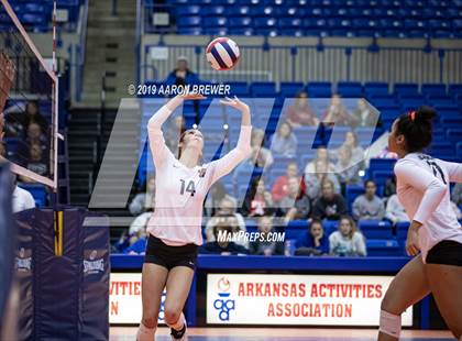 Thumbnail 3 in Jonesboro vs. Greenwood (AAA 5A Semifinal) photogallery.