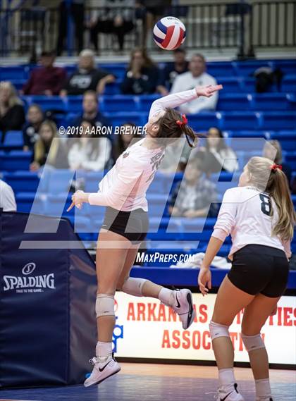 Thumbnail 3 in Jonesboro vs. Greenwood (AAA 5A Semifinal) photogallery.