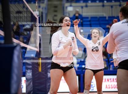 Thumbnail 1 in Jonesboro vs. Greenwood (AAA 5A Semifinal) photogallery.