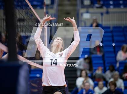 Thumbnail 3 in Jonesboro vs. Greenwood (AAA 5A Semifinal) photogallery.