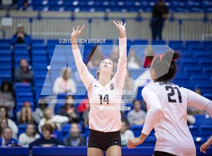 Thumbnail 3 in Jonesboro vs. Greenwood (AAA 5A Semifinal) photogallery.
