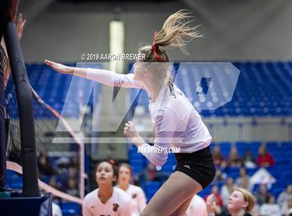 Thumbnail 2 in Jonesboro vs. Greenwood (AAA 5A Semifinal) photogallery.