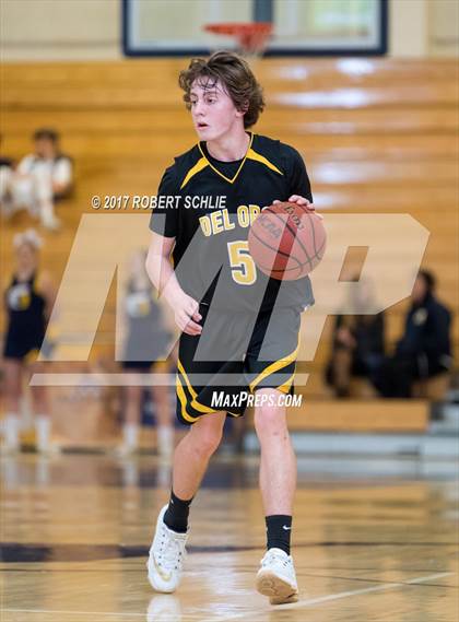 Thumbnail 2 in Del Oro @ Oak Ridge photogallery.