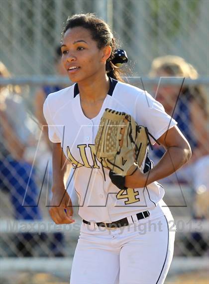 Thumbnail 2 in Atlantic Coast vs. Sandalwood photogallery.