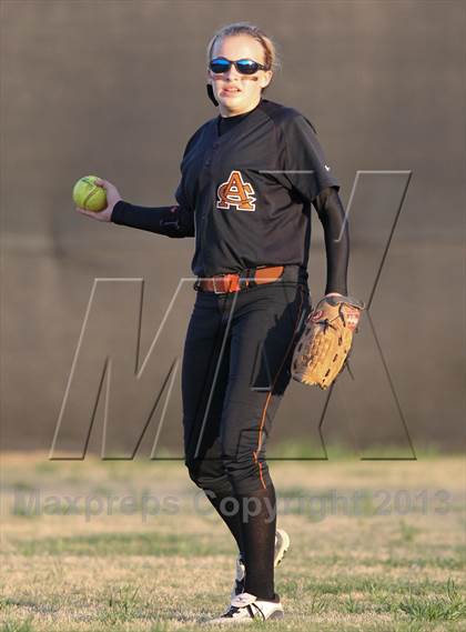 Thumbnail 2 in Atlantic Coast vs. Sandalwood photogallery.
