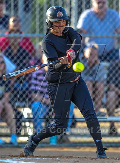 Thumbnail 2 in Atlantic Coast vs. Sandalwood photogallery.