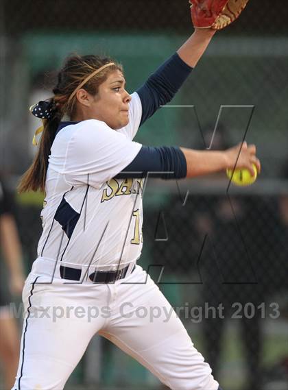Thumbnail 1 in Atlantic Coast vs. Sandalwood photogallery.