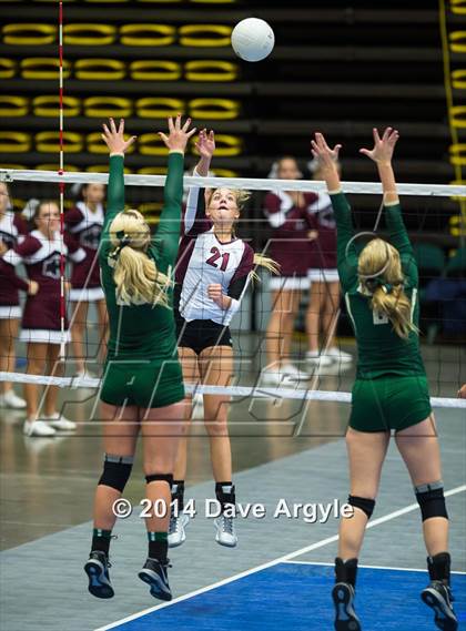 Thumbnail 1 in Morgan vs. Snow Canyon (UHSAA 3A Final) photogallery.